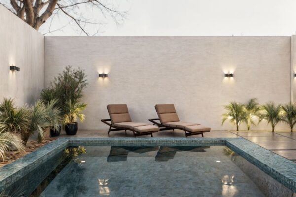 Thiết kế sân vườn biệt thự hiện đại và đơn giản