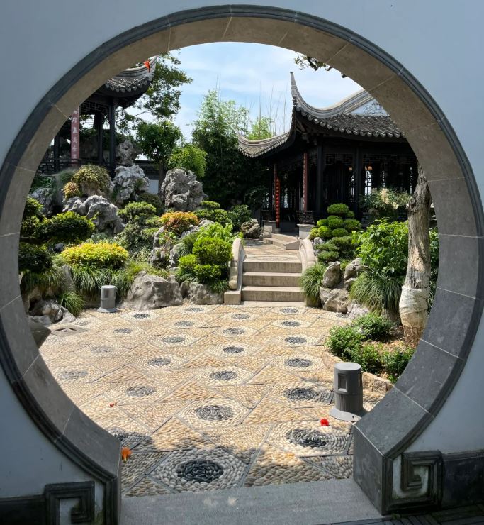 thiết kế sân vườn